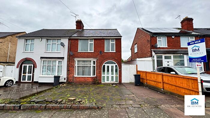 3 Bedroom Semi Detached House For Sale In Crown Hills Avenue, Leicester, LE5