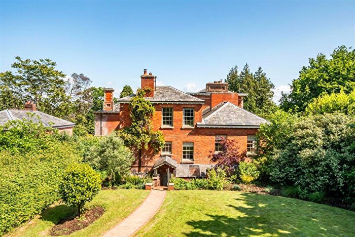 4 Bedroom Semi-Detached House For Sale In Chapel Hill, Uffculme, Cullompton, EX15