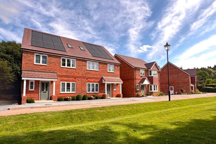 4 Bedroom Semi-Detached House For Sale In Woodlands Grove, Ottershaw, Chertsey, Surrey, KT16