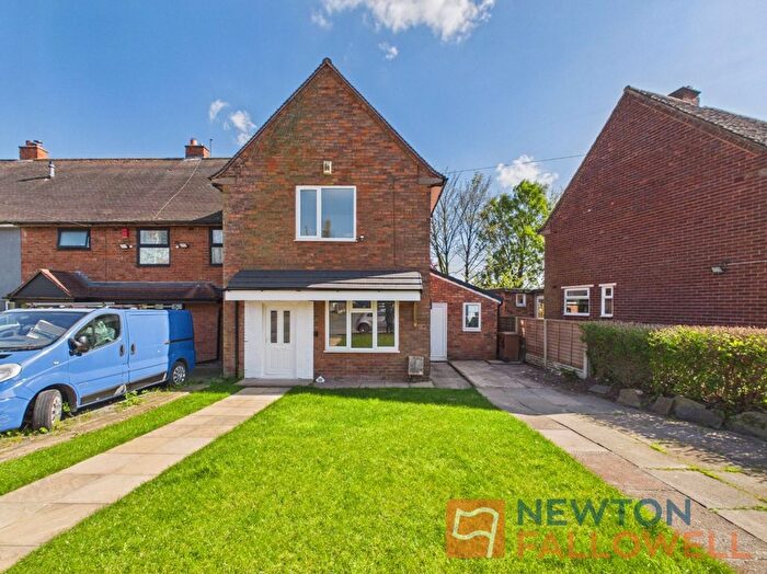3 Bedroom End Of Terrace House For Sale In Archer Road, Walsall, WS3