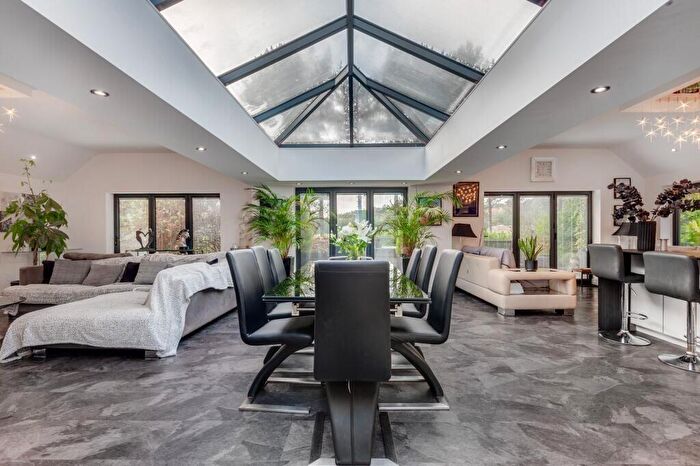 4 Bedroom Detached Bungalow To Rent In Golf Open Formby, Merseyside, L37