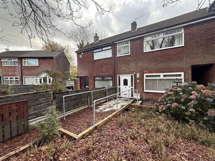 3 Bedroom Terraced House For Sale In Worsley Street, Glodwick, Oldham, OL8