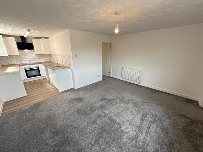 1 Bedroom Apartment To Rent In Neville Avenue, Kidderminster, DY11