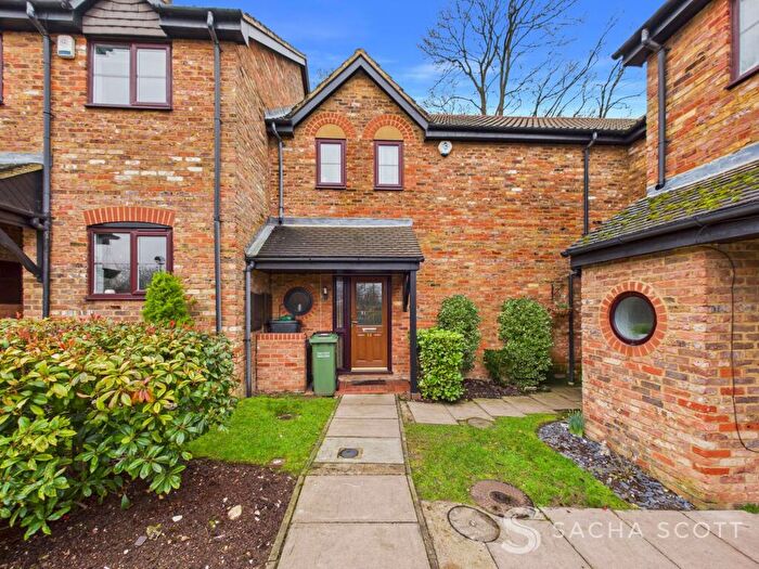 2 Bedroom Terraced House For Sale In Lower Dunnymans, Banstead, SM7