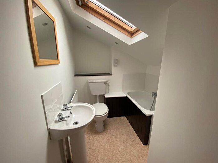 Studio To Rent In Clarendon Road, Southsea, PO5