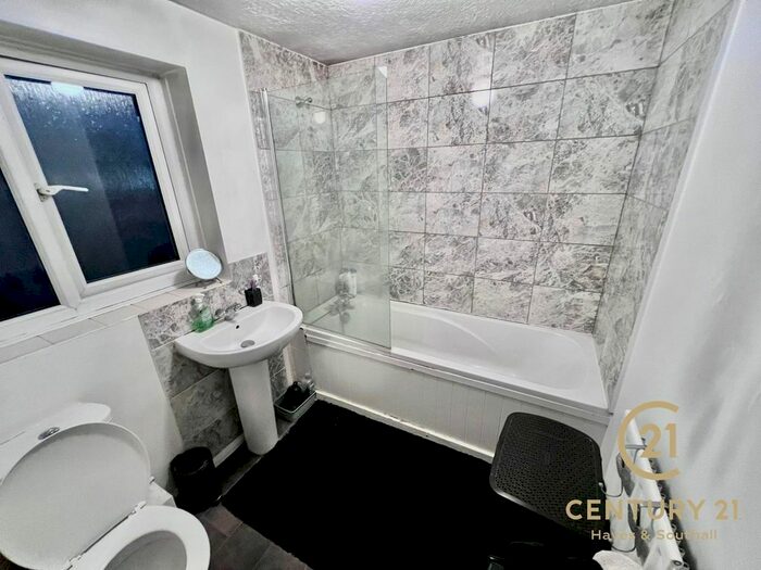 1 Bedroom Terraced House To Rent In Acer Avenue, Yeading, Hayes UB4