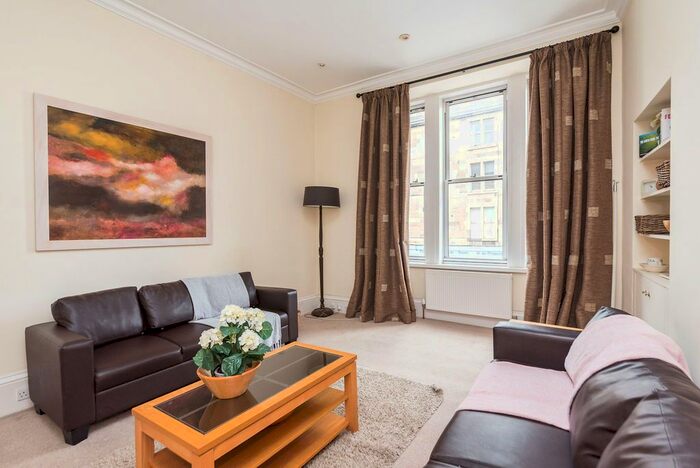 2 Bedroom Flat To Rent In Brougham Street, Edinburgh, EH3