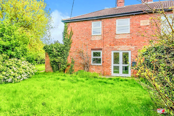 3 Bedroom Semi-Detached House For Sale In Lutton Bank, Lutton, Spalding, PE12
