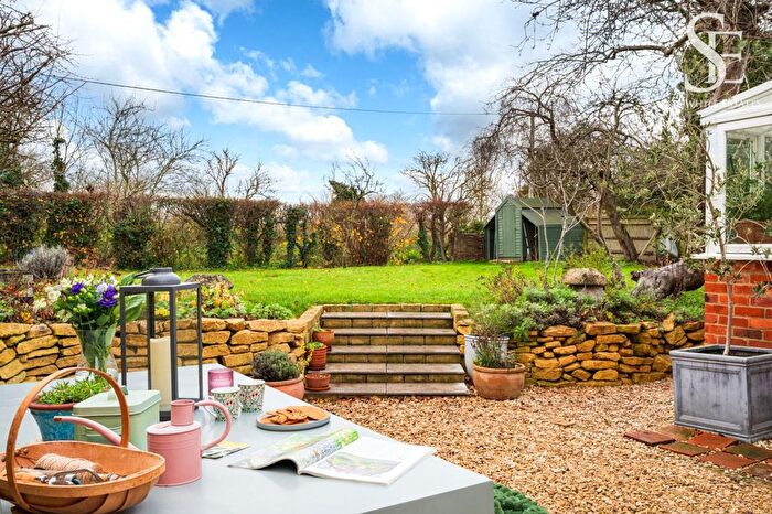 4 Bedroom Detached House For Sale In North Green, West Hanney, OX12