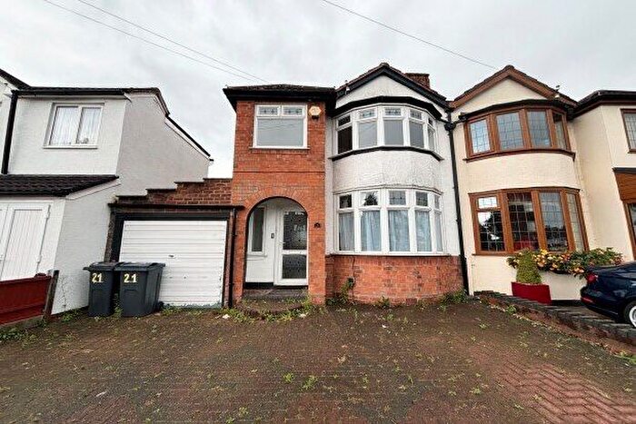 3 Bedroom Semi-Detached House To Rent In Cranes Park Road, Birmingham, B26