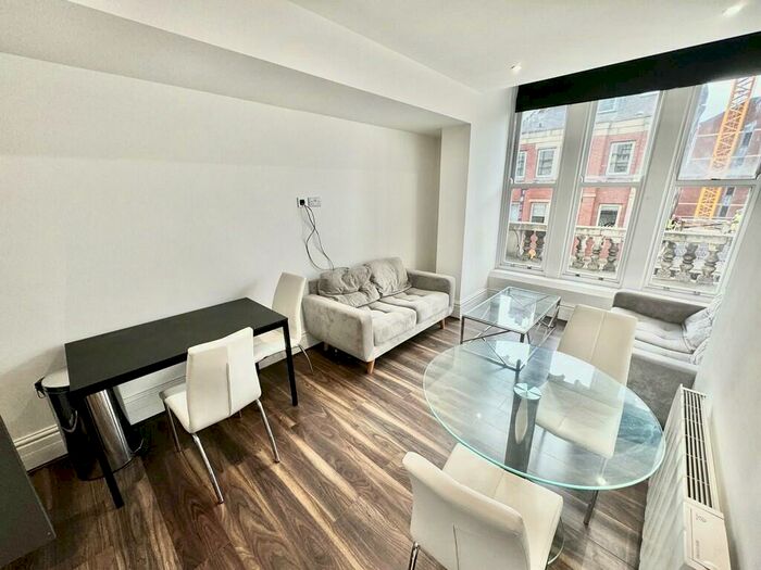 2 Bedroom Apartment To Rent In Pearl Chambers, East Parade, Leeds, LS1