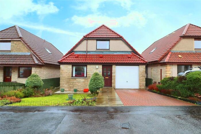 4 Bedroom Detached House For Sale In Station Road, Cardenden, Lochgelly, KY5