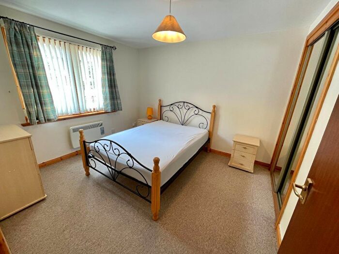 2 Bedroom Flat To Rent In Diriebught Road, Inverness, IV2