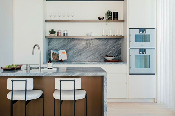2 Bedroom Flat For Sale In The Broadway, St James's Park, London, SW1H