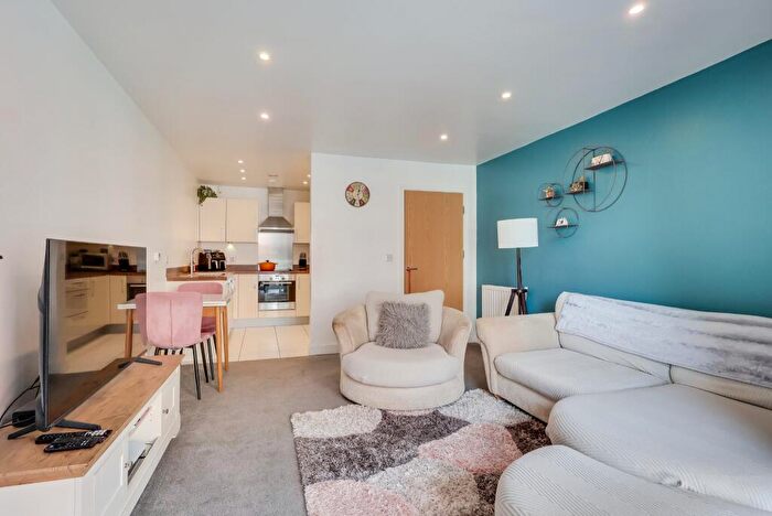 1 Bedroom Apartment For Sale In John Thornycroft Road, Woolston, SO19