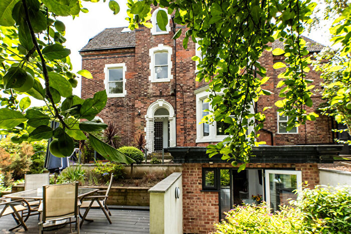 3 Bedroom Apartment For Sale In Tattershall Drive, The Park, Nottingham, NG7