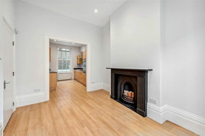 4 Bedroom Terraced House To Rent In Tachbrook Street, Pimlico, London, SW1V