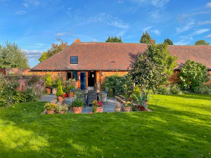 3 Bedroom Barn Conversion For Sale In Dalehouse Lane, Kenilworth, Warwickshire, CV8