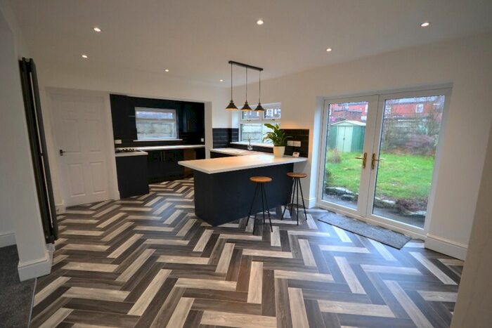 3 Bedroom Semi-Detached House To Rent In Dilloway Street, St Helens WA10