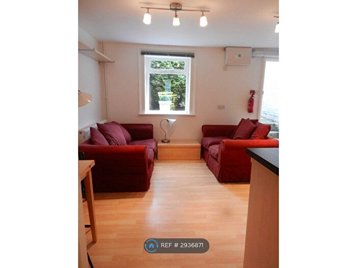 1 Bedroom Flat To Rent In Corona Road, Cambridge, CB4