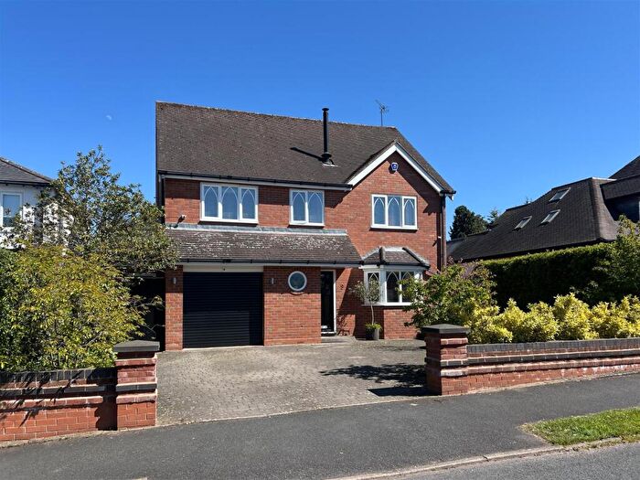 4 Bedroom Detached House For Sale In South Road, Hagley, Stourbridge, DY9