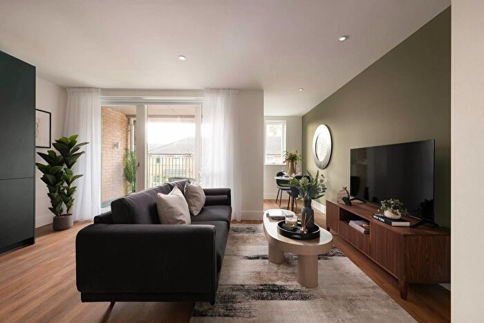 1 Bedroom Flat For Sale In Lower Road, London, SE16
