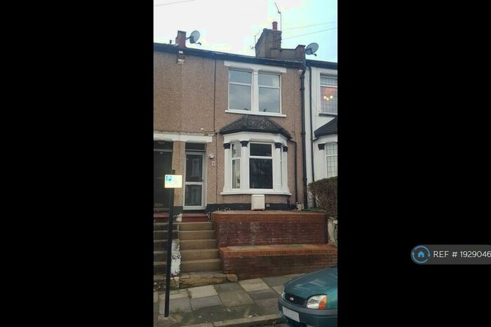3 Bedroom Terraced House To Rent In Chancelot Road, London, SE2