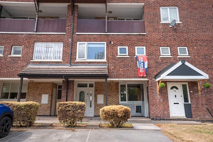 3 Bedroom Flat For Sale In Broomcroft Road, Birmingham, B37