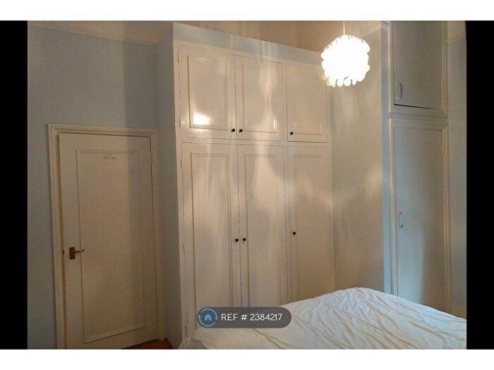 1 Bedroom Flat To Rent In Perham Road, London, W14