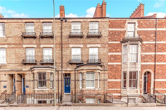 3 Bedroom Terraced House To Rent In Walton Street, Oxford, Oxfordshire, OX1