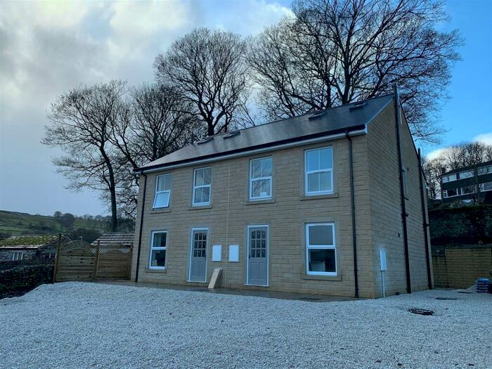 3 Bedroom Semi-Detached House To Rent In Croft Cottages, Sowerby Bridge, HX6