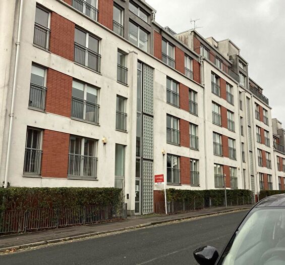 2 Bedroom Garage / Parking To Rent In Ascot Gate, Glasgow, G12