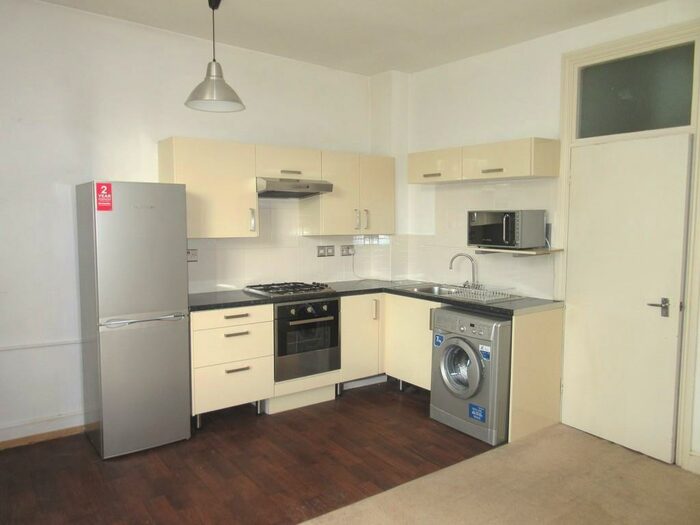1 Bedroom Flat To Rent In Marlborough Road, London, N19
