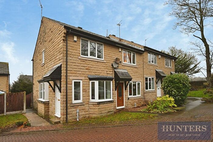 2 Bedroom End Terrace House To Rent In Coverley Garth, Yeadon, Leeds, LS19