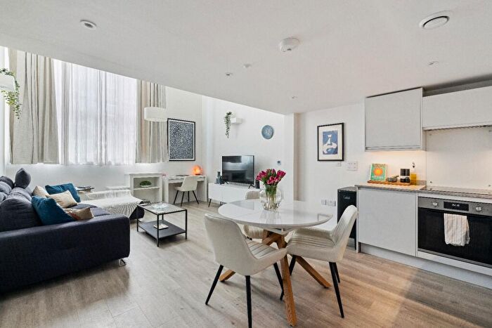 1 Bedroom Apartment For Sale In West Street, Bedminster, Bristol, BS3