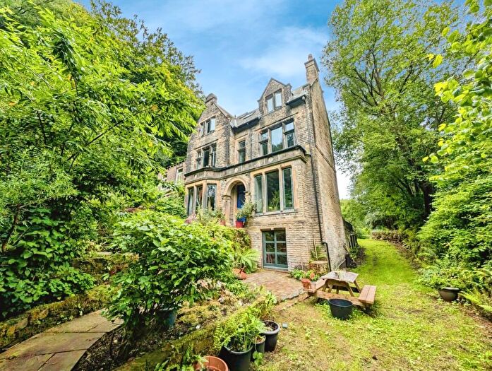 5 Bedroom Semi-Detached House To Rent In Crow Nest Road, Hebden Bridge, HX7