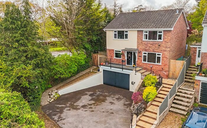 4 Bedroom Property For Sale In Egdon Drive, Wimborne, BH21