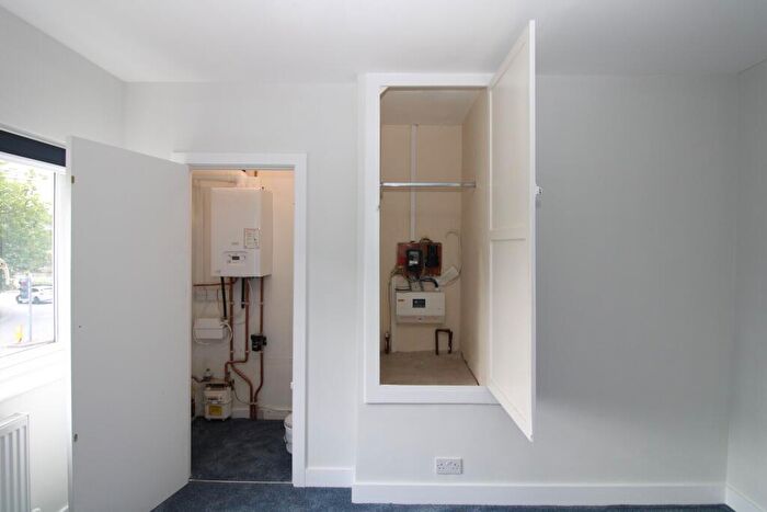 2 Bedroom Apartment To Rent In Coval Lane, Chelmsford, CM1