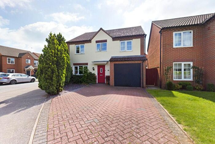 4 Bedroom Detached House For Sale In Auckland Close, Kingsthorpe, Northampton, NN2