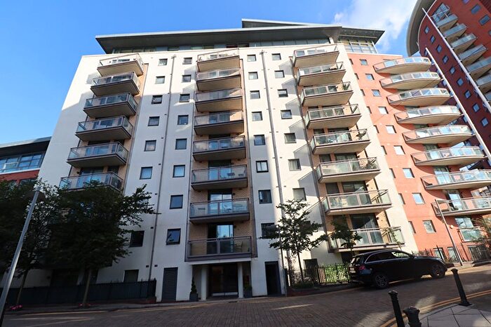 2 Bedroom Flat To Rent In Crews Street, London, E14