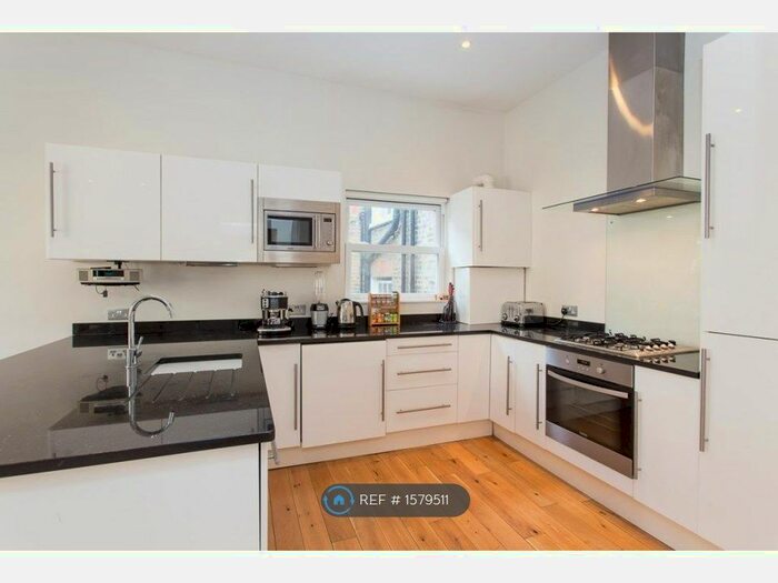 2 Bedroom Flat To Rent In Oxford Gardens, London, W10
