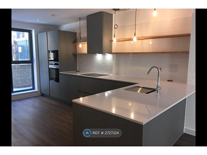 3 Bedroom Maisonette To Rent In Ellen Phillips Lane, London, E2