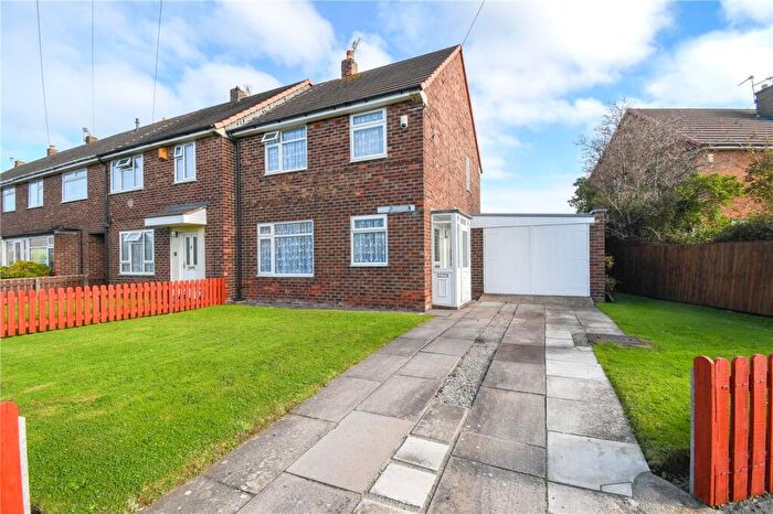 3 Bedroom End Of Terrace House For Sale In Curlew Way, Moreton, Wirral, CH46