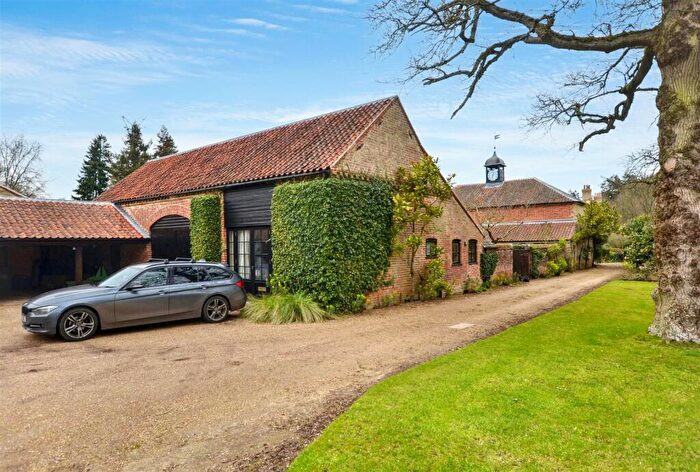 2 Bedroom Barn Conversion To Rent In Oulton, Norfolk, NR11