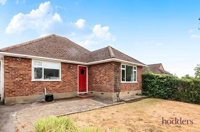 3 Bedroom Bungalow For Sale In Addlestone, Surrey, KT15