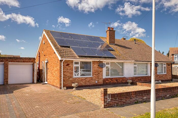2 Bedroom Bungalow For Sale In Thirlmere Avenue, Ramsgate, Kent, CT11