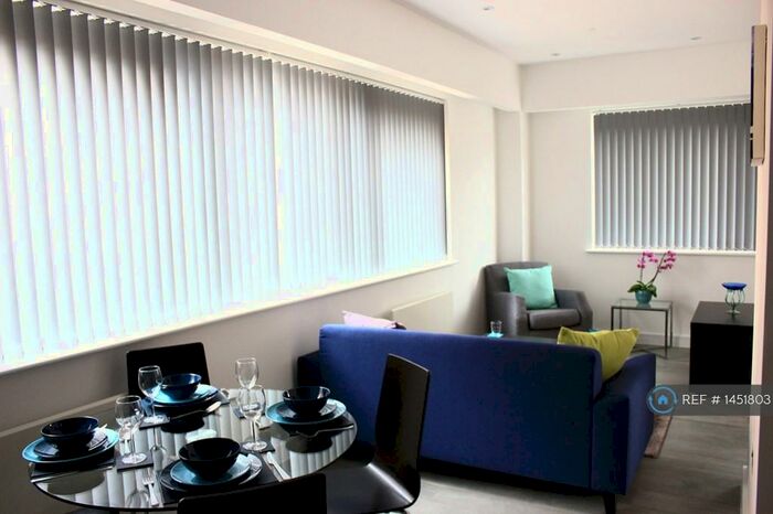 1 Bedroom Flat To Rent In Brickfield Court, Slough, SL1