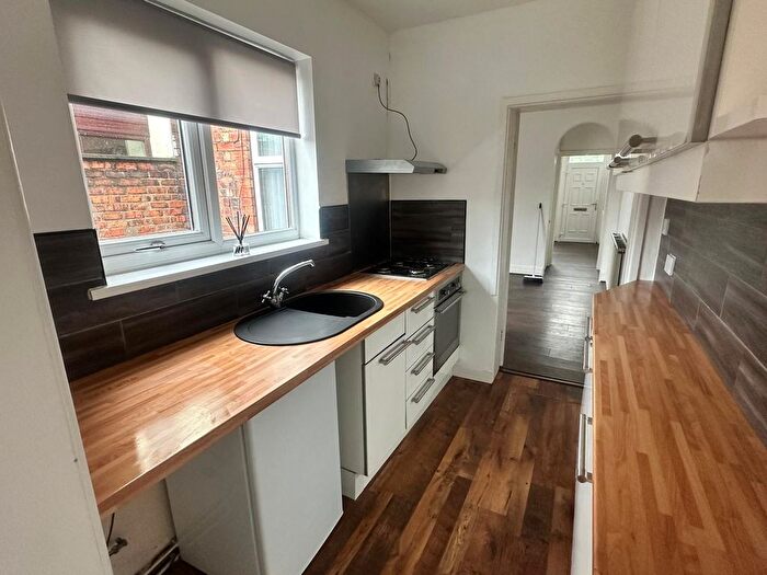 2 Bedroom Terraced House To Rent In The Crescent, Willenhall, WV13