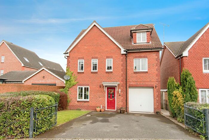6 Bedroom Detached House For Sale In Royal Birkdale Way, Normanton, WF6