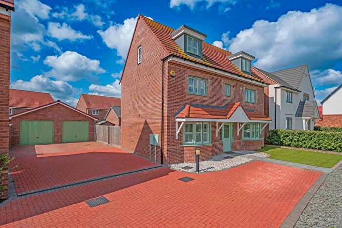 5 Bedroom Detached House To Rent In London Road, Corby, NN17